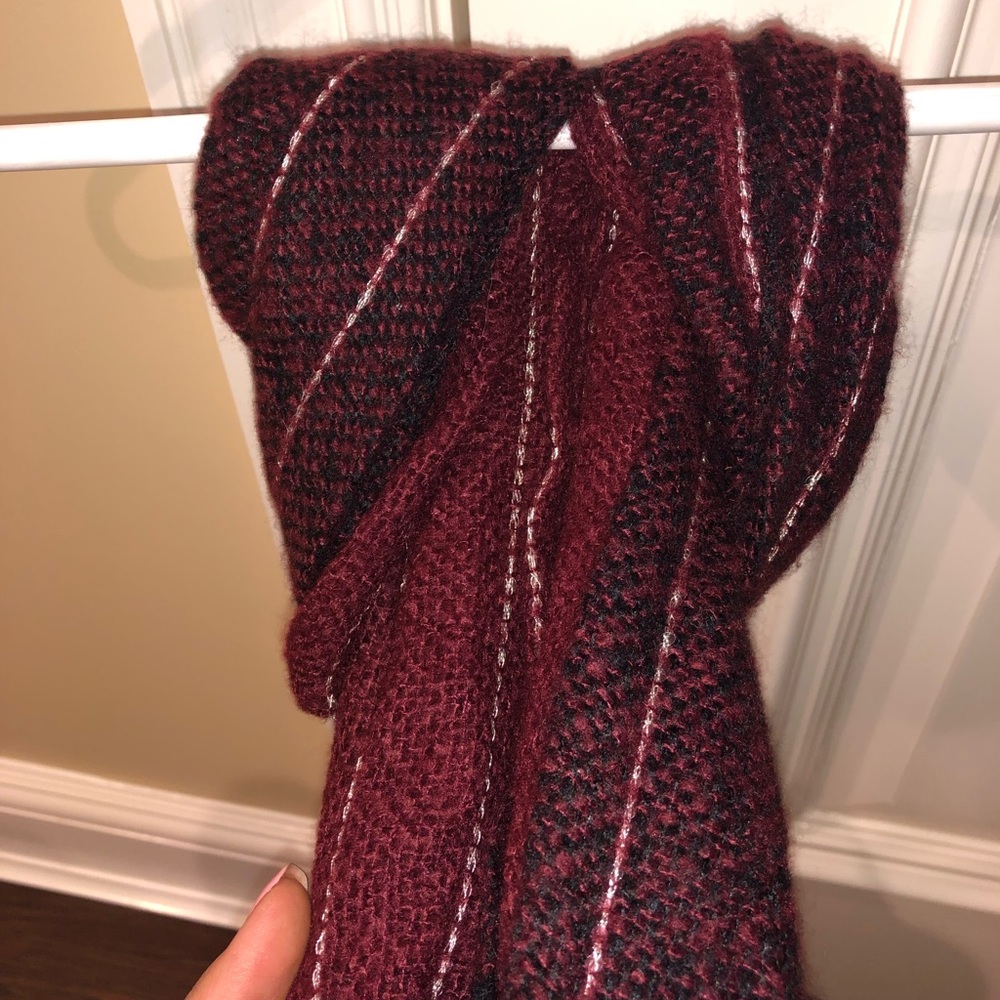 Steve Madden Scarf